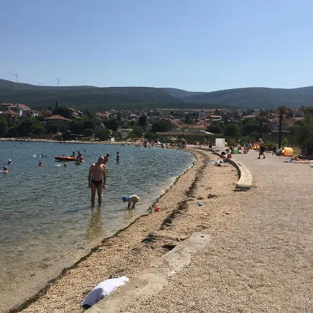 Ela A1 Maison d'hôtes *